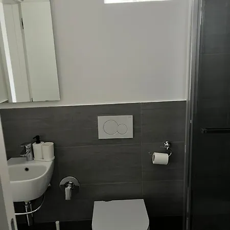 Via Privata *